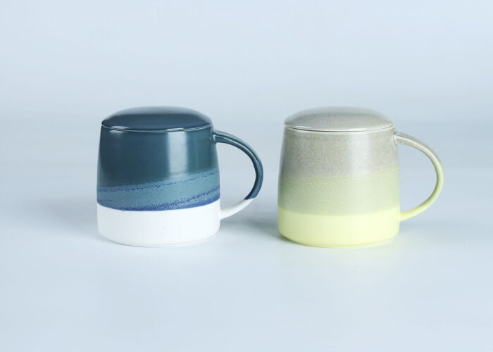 70161 70160 FINE PORCELAIN TEA MUG WITH INFUSER AND LID - Image 2