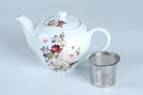 70142 Tall Teapot With Extra-Fine Strainer