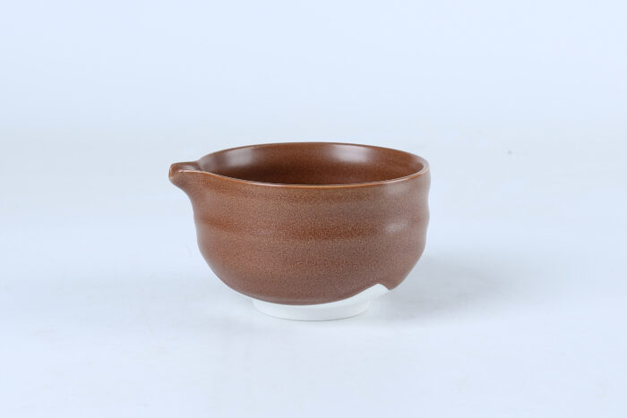 70254 Premium Porcelain Matcha Bowl with Spout – The Ultimate Chawan for Easy Traditional & Modern Tea Preparation - Image 2