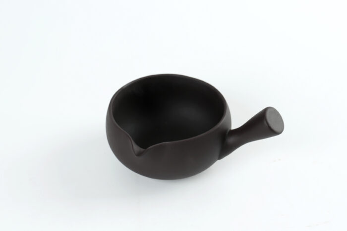 70266 Professional Matcha Bowl with Spout - Fine Porcelain Chawan for Easy Pouring & Traditional Japanese Tea Ceremony - Image 3