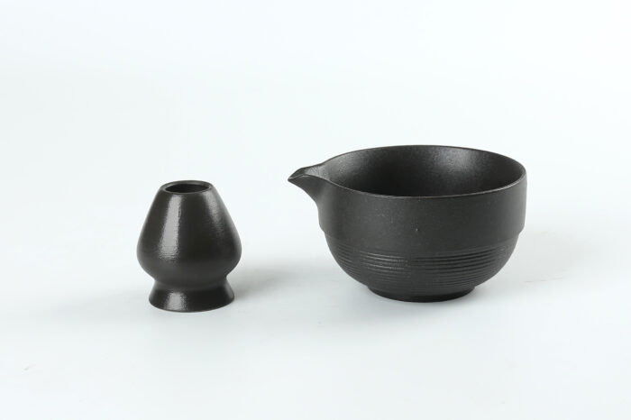 80393 Premium Matcha Tea Bowl with Pouring Spout - Image 4