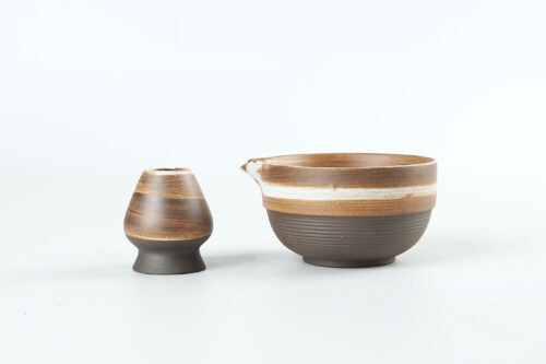 80393 BR Premium Matcha Tea Bowl with Pouring Spout