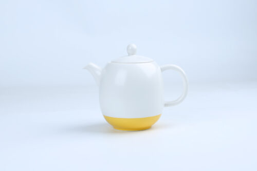 70279 Minimalist Ceramic Teapot with Stainless Steel Infuser