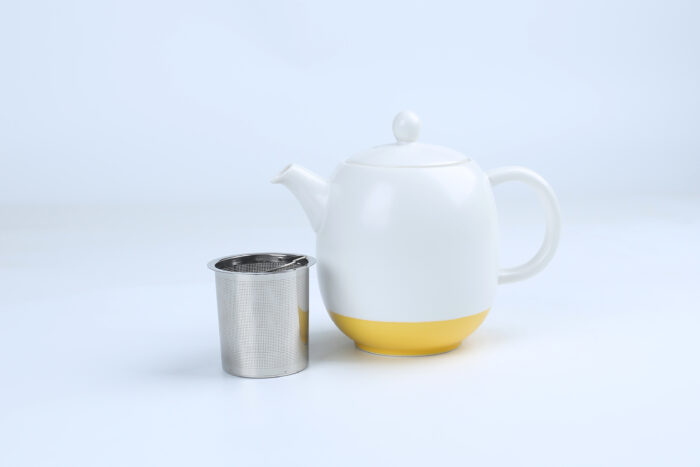 70279 Minimalist Ceramic Teapot with Stainless Steel Infuser - Image 2