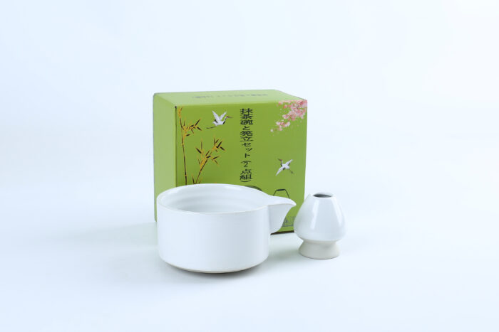 80430 Premium Matcha Tea Bowl with Pouring Spout - Image 5