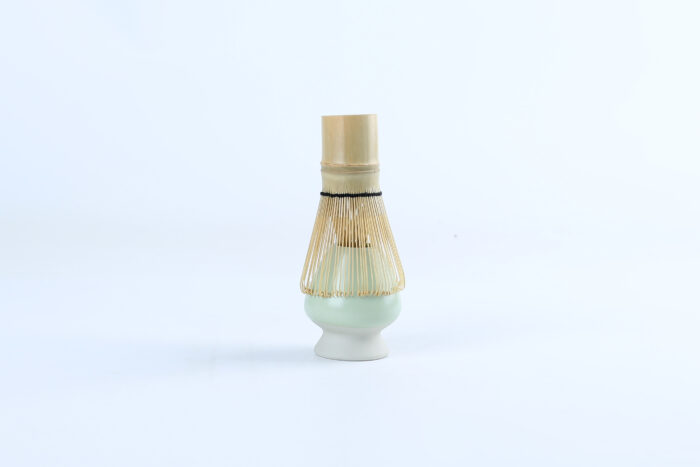 80430 Premium Matcha Tea Bowl with Pouring Spout - Image 3