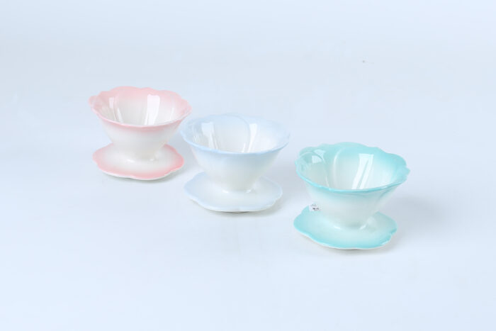 80523 Petals Pour-Over Ceramic Coffee Dripper - Image 2