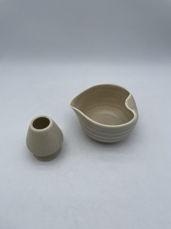 Heart-shaped Matcha Bowl - Image 3